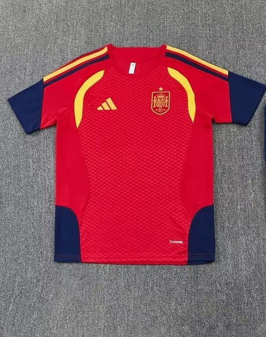 AAA Quality Spain 26/27 Red Training Jersey